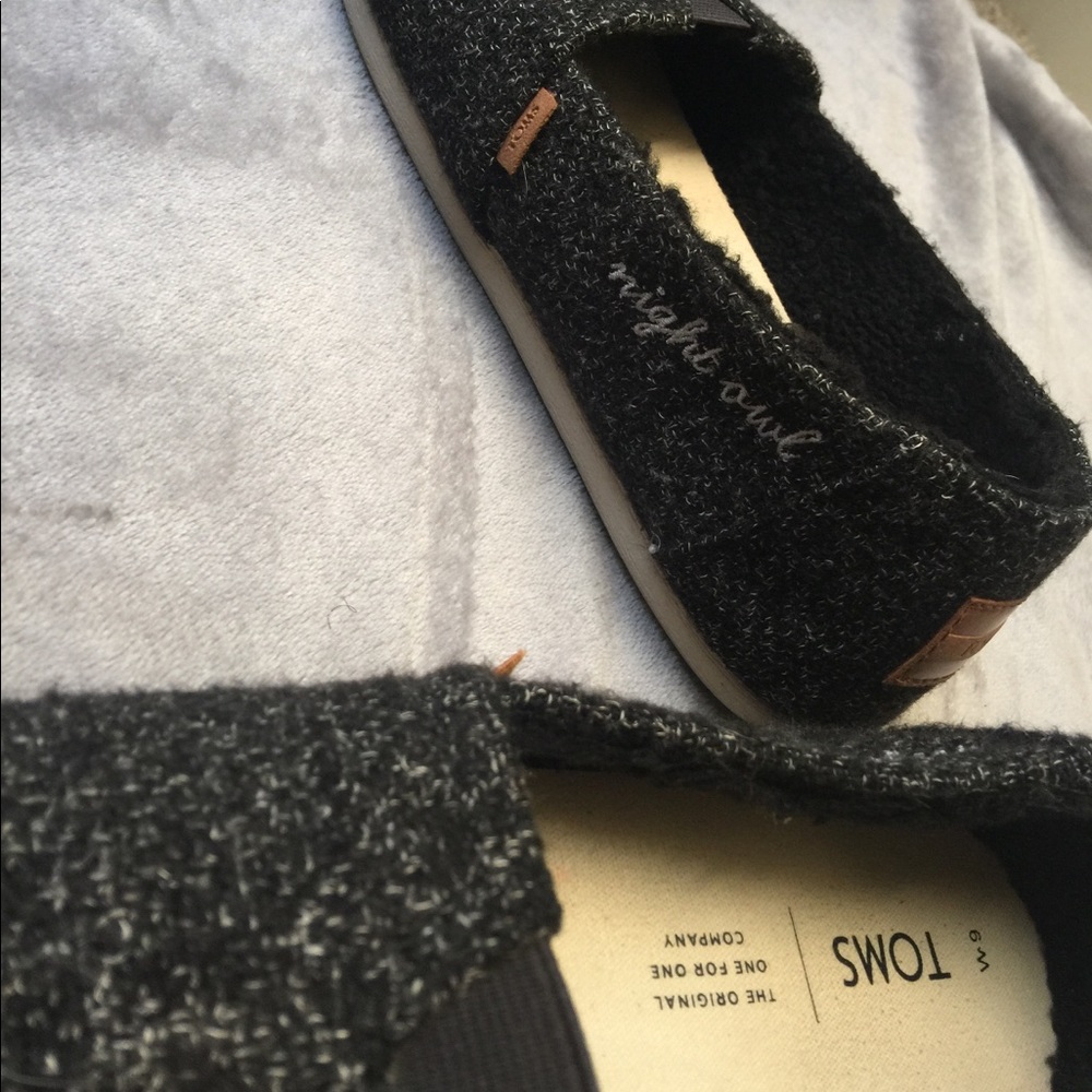 Embroidered Toms - Picture 4 of 5